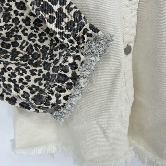 POL Cream Leopard Print Blouse - Picture 6 of 7